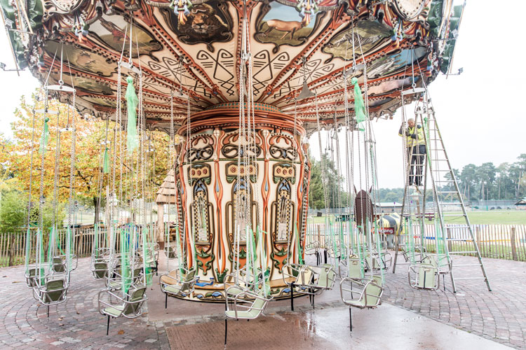 The "Africa Swing" chairoplane is the newest ride in Safaripark Stukenbrock.