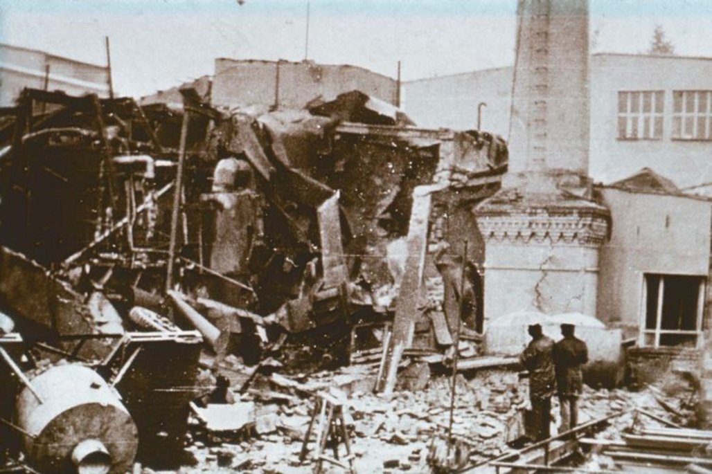 Explosion eines Dampfkessels