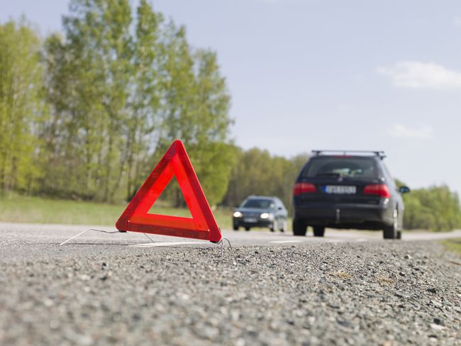 Abschleppen nach Autopanne: Spezielle Regeln auf der Autobahn