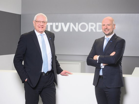 Axel Dreckschmidt, CEO & Roland Bursy, COO