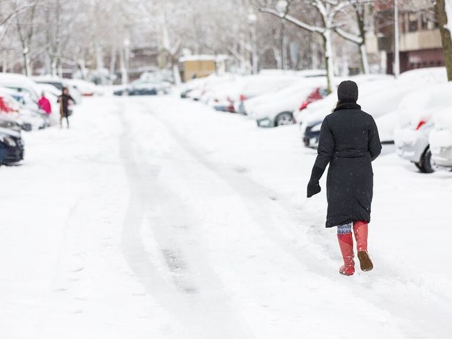 Parken im Winter  TÜV NORD Mobilität