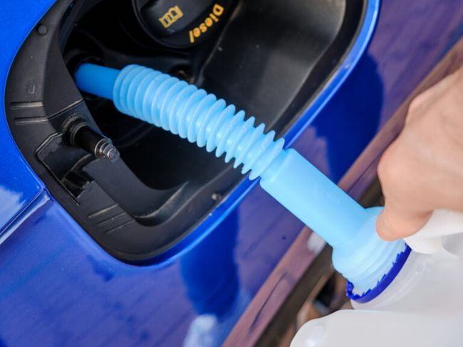 Was Autofahrer wissen wollen: Wie viel Adblue muss ich nachtanken?
