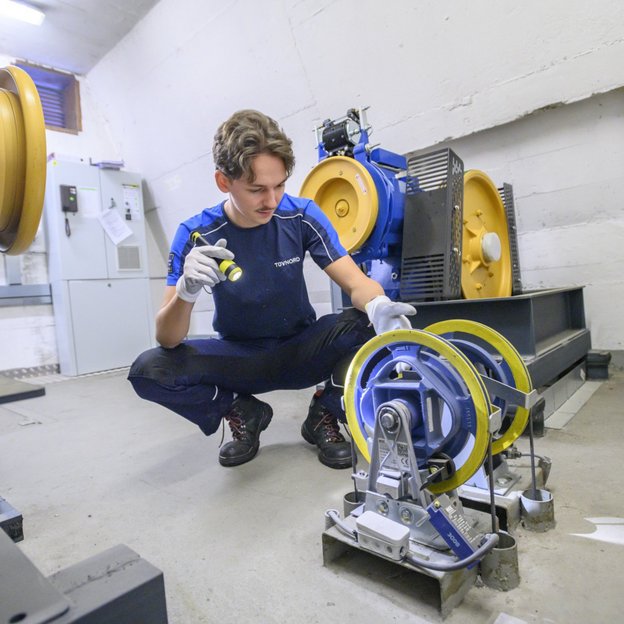 TÜV NORD Aufzugsprüfung