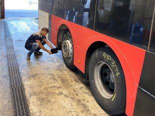 Vorteile bei der Busprüfung von Wasserstoffbussen vor Auslieferung Busprüfung von Wasserstoffbussen vor der Auslierung