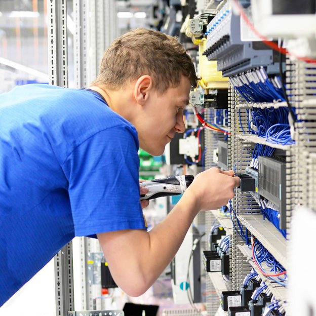 Elektrotechnik - Grundlagen für Unternehmen