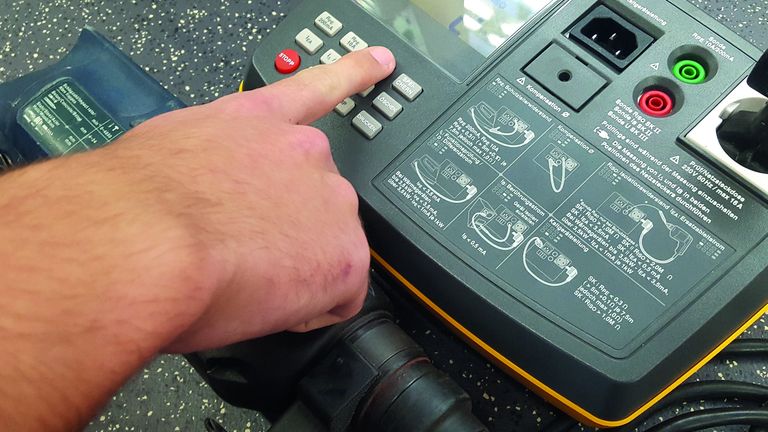 Prüfung ortsveränderlicher elektrischer betriebsmittel tüv süd Prüfung ortsveränderlicher elektrischer betriebsmittel tüv süd
