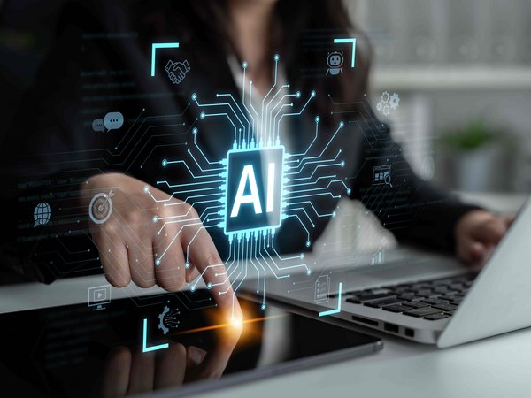 Interaktion mit KI-Technologie