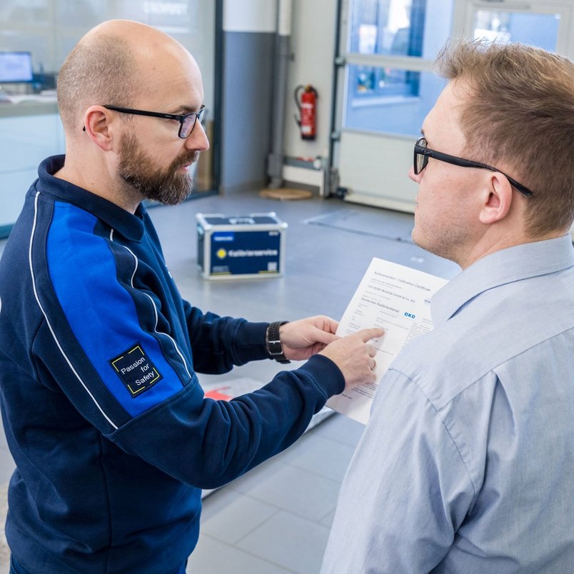 Besprechung der Kalibrierungsergebnisse im Kalibierlabor