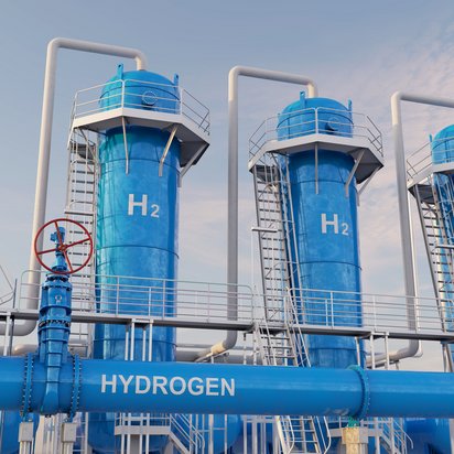 odern hydrogen storage facility with 3 H₂ tanks and a large hydrogen pipeline 