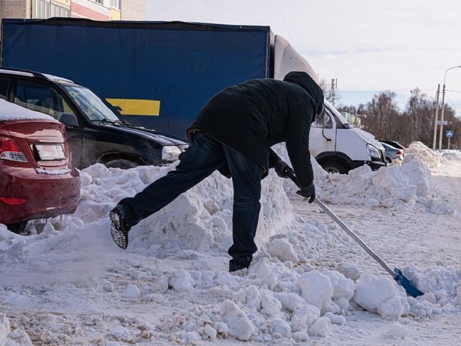 Mythos oder Fakt: Kann die Handbremse im Winter festfrieren? - Blog Dacia