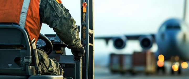 TÜV NORD & orizon: Lagerarbeiter:in werden mit Jobgarantie