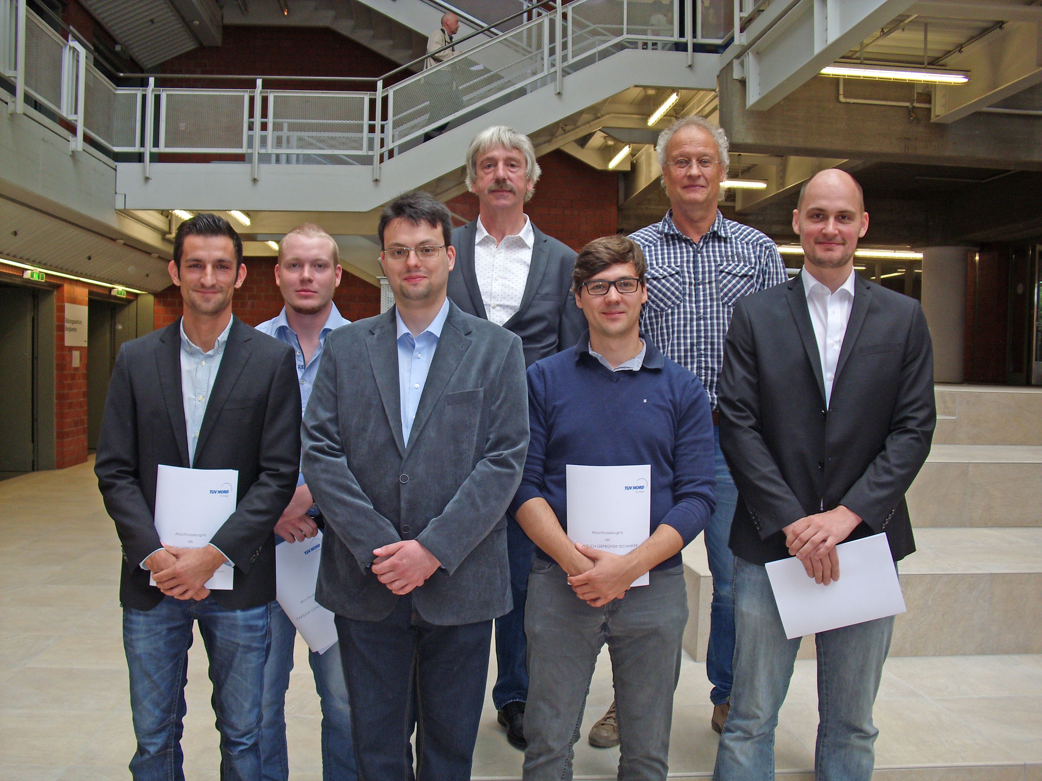 Abschlussklasse 2016 - Staatlich geprüfte Techniker/innen Fachrichtung Elektrotechnik (ET-4F1)